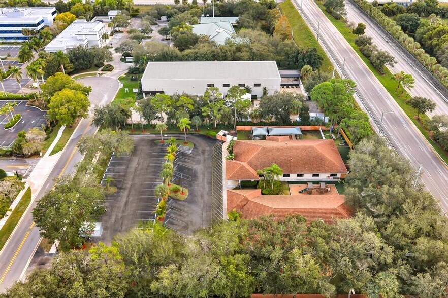 More Photos Of 353 Hiatt Dr, Palm Beach Gardens Schools For Sale