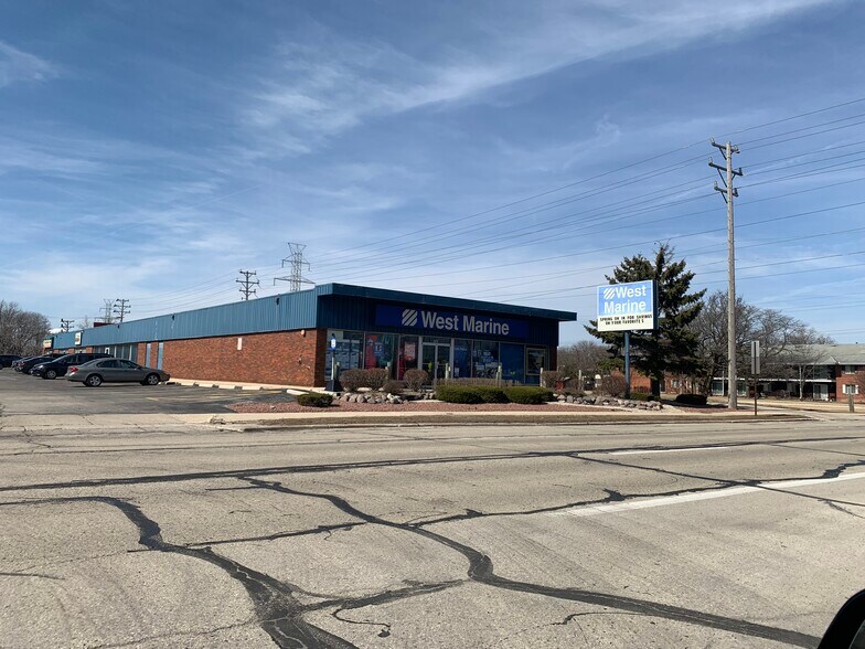 More Photos Of 4147 S 76th St, Milwaukee Unknown For Lease