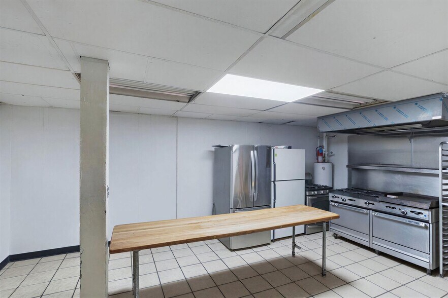 More Photos Of 7916 S Central Ave, Los Angeles Storefront Retail Residential For Sale