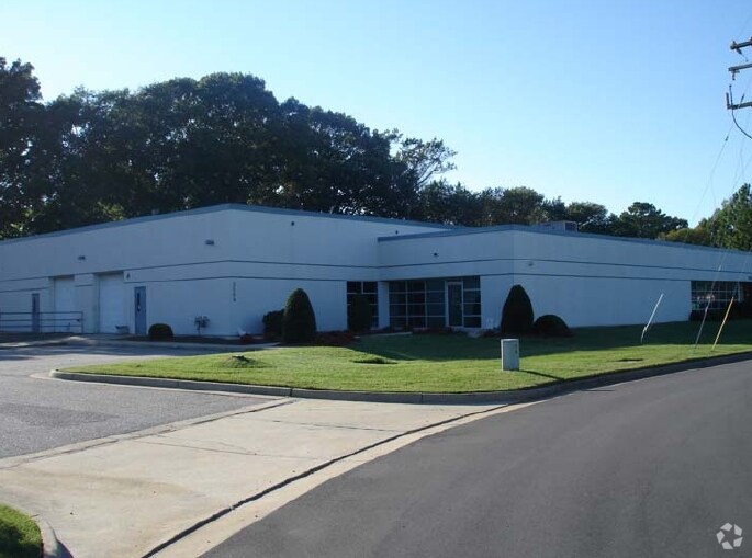 More Photos Of 2509 Walmer Ave, Norfolk Light Manufacturing For Lease