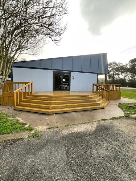 More Photos Of 4890 W Main Street, League City Loft Creative Space For Lease