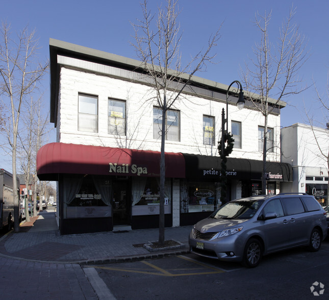 Primary Photo Of 29-31 Washington St, Tenafly Storefront Retail Office For Lease