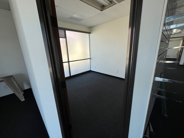 More Photos Of 22706-22762 Aspan St, Lake Forest Unknown For Lease