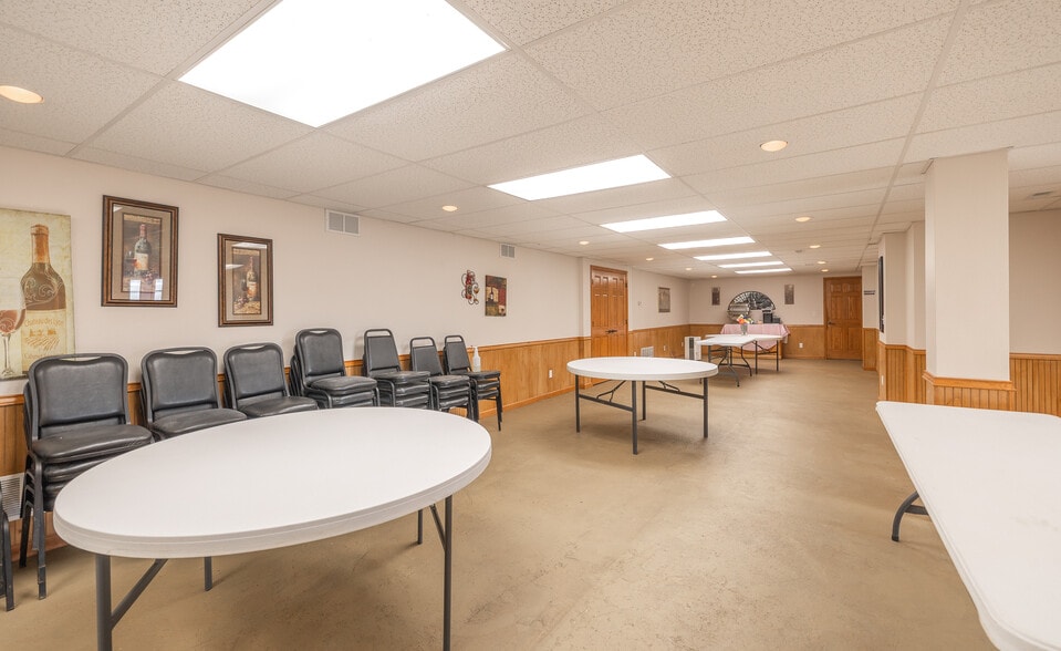 More Photos Of 9180 State Route 140, Hamel Restaurant For Sale