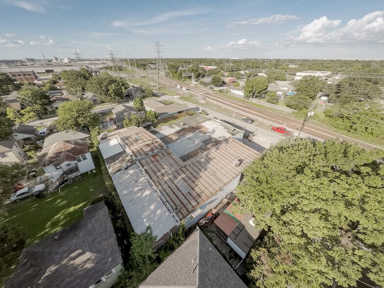 More Photos Of 119 Oldham St, Houston Warehouse For Sale