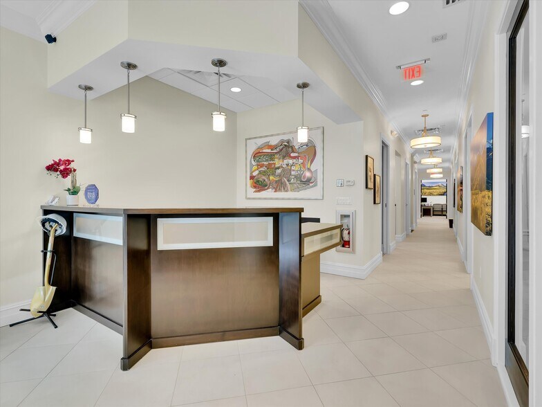 More Photos Of 2890 W State Road 84, Fort Lauderdale Office For Sale