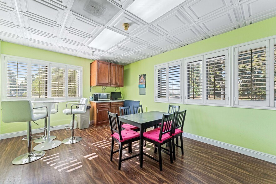 More Photos Of 1455 Monterey Pass Rd, Monterey Park Office Residential For Lease