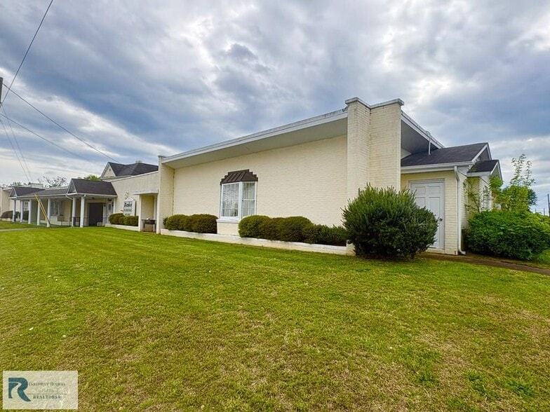 More Photos Of 2025 N Main St, Danville Religious Facility For Sale