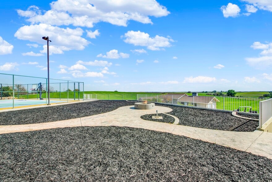 More Photos Of 8560 Holmes Ln, Winters Specialty For Sale