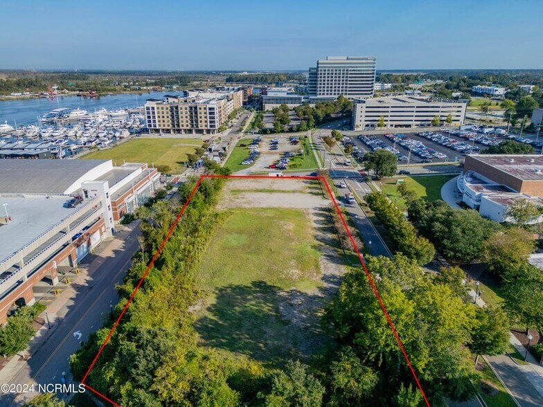 More Photos Of 615 N Front St, Wilmington Storefront Retail Office For Sale