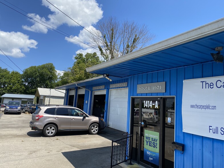 More Photos Of 1414 NW Broad Street - 6 Building Portfolio, Murfreesboro General Retail For Sale