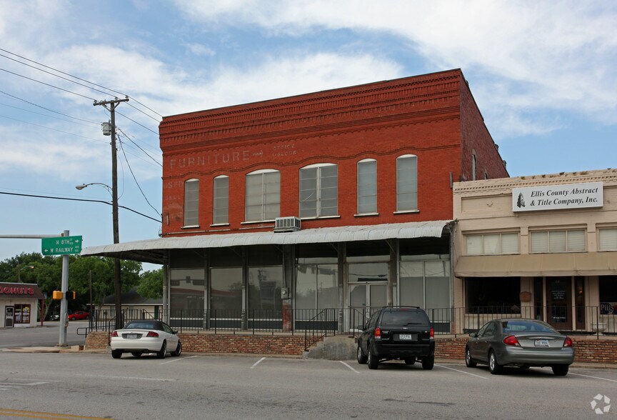 More Photos Of 103 N 8th St & Ave F, Midlothian Storefront For Sale