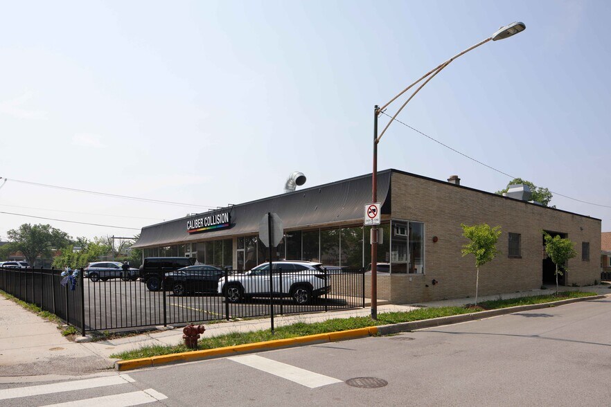 More Photos Of 7606 W Touhy Ave, Chicago Auto Repair For Sale