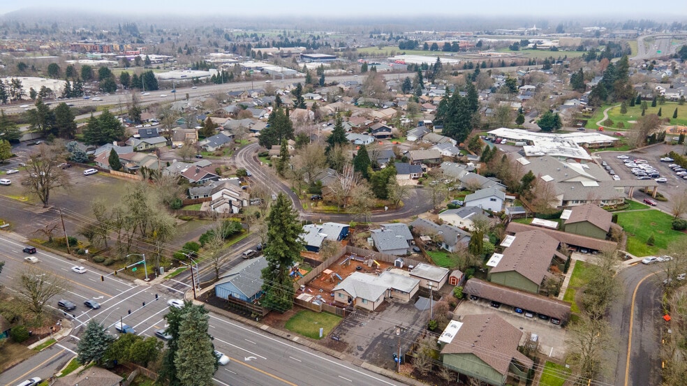 More Photos Of 2125 Coburg Rd, Eugene Healthcare For Sale