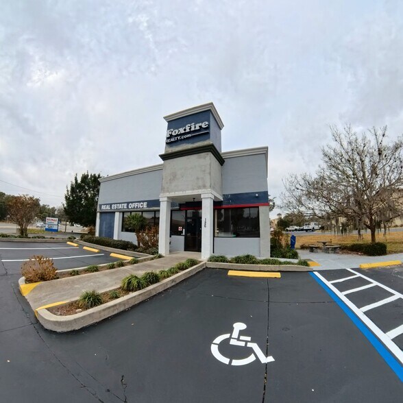 More Photos Of 126 N Us-27/441, Lady Lake Office For Lease