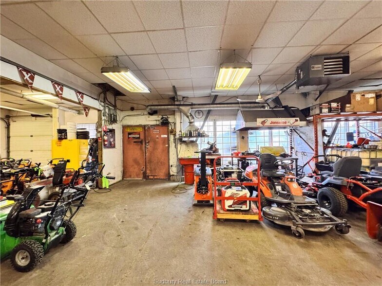 More Photos Of 560 Notre Dame Ave, Sudbury Distribution For Lease