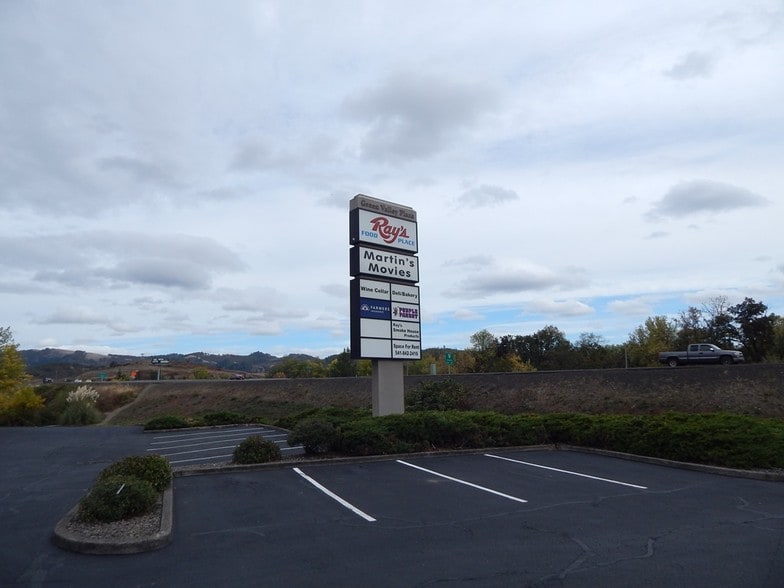 More Photos Of 4635 Carnes Rd, Roseburg Unknown For Lease