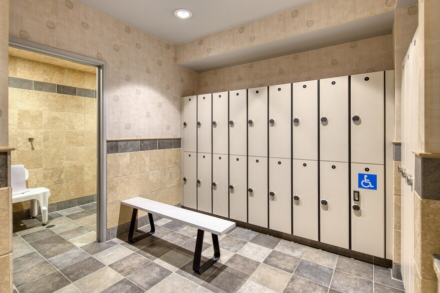 More Photos Of 10100 Trinity Pky, Stockton Office For Sale