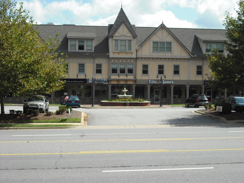 Primary Photo Of 900 Hendersonville Rd, Asheville Office For Lease