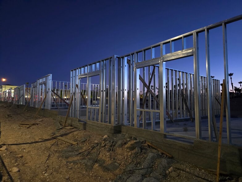 More Photos Of 5545 S Jones Blvd, Las Vegas Storefront Retail Office For Sale