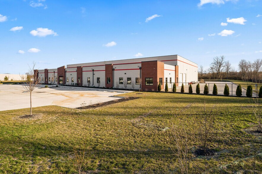 More Photos Of 4889 Alliance Dr, Mason Distribution For Sale