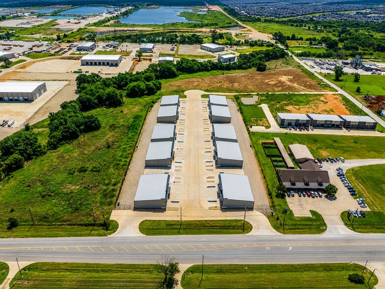 More Photos Of 4620 US 377 Hwy, Aubrey Unknown For Lease