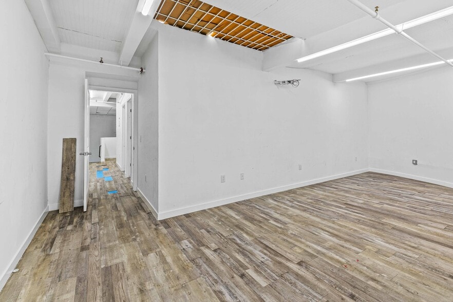 More Photos Of 1767 Standard Ave, Glendale Office For Lease