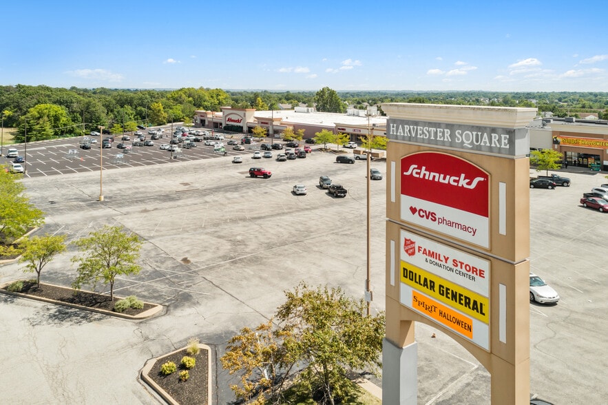More Photos Of 60 Harvester Sq, Saint Charles Supermarket For Sale