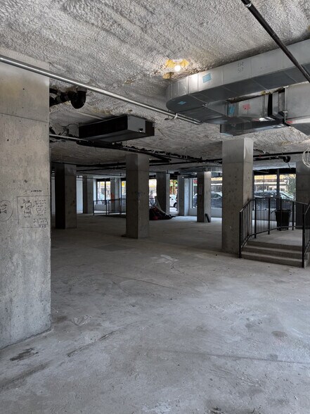 More Photos Of 94-15 Sutphin Blvd, Jamaica Apartments For Lease