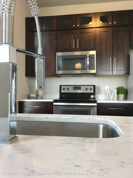 More Photos Of 4175 N Oakland Ave, Shorewood Multifamily For Sale