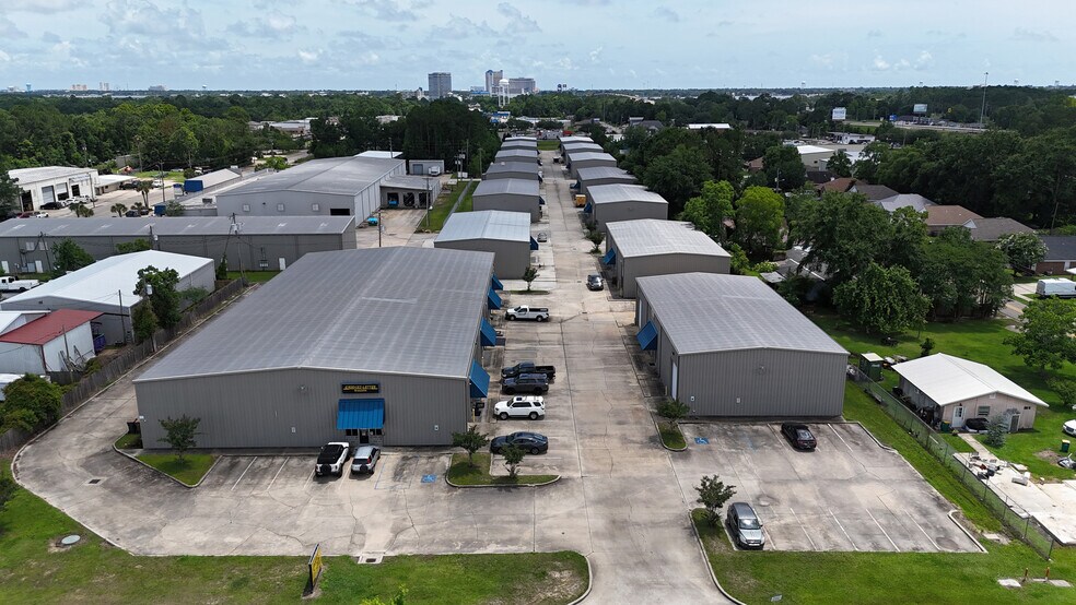 More Photos Of 3291 Warrior Dr, D'Iberville Flex For Lease