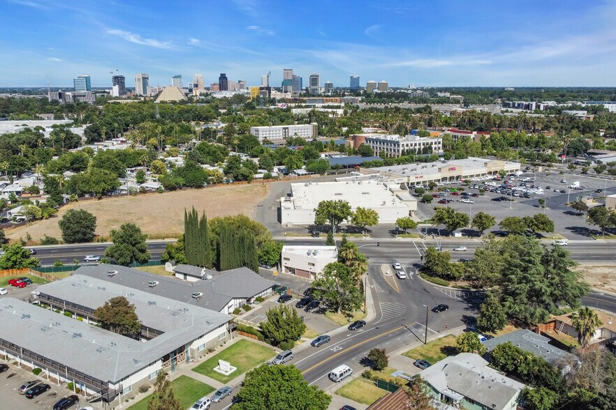 More Photos Of 515 Michigan Blvd, West Sacramento Medical For Sale