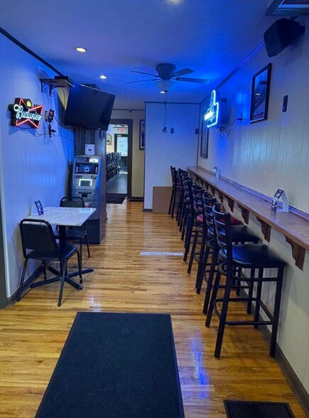 More Photos Of 113 E Washington St, New Madison Bar For Sale