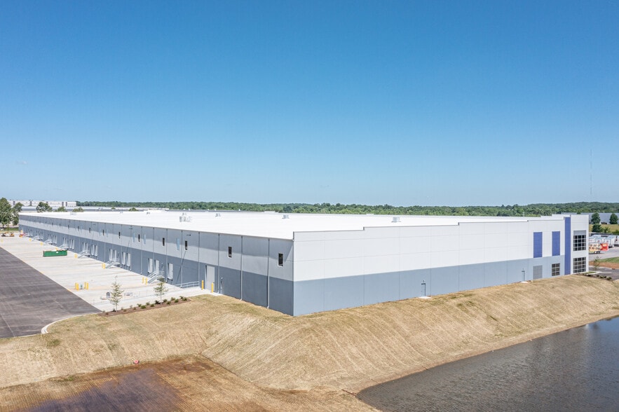 More Photos Of 255 Aldi Blvd, Mount Juliet Warehouse For Lease