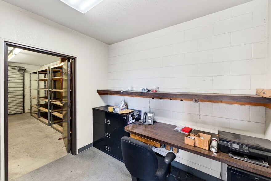 More Photos Of 11080 Commercial Pky, Castroville Warehouse For Sale