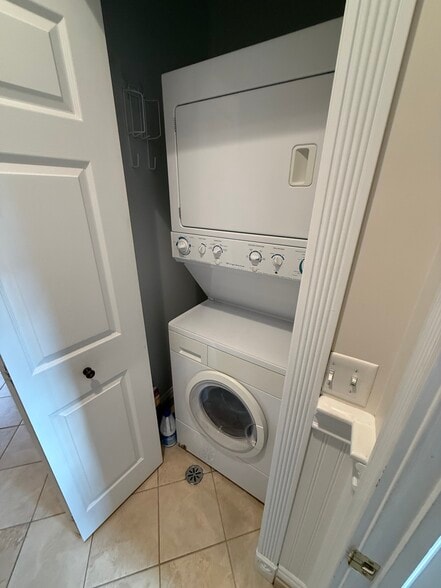 More Photos Of 447 S Water St, Marine City Office Residential For Sale