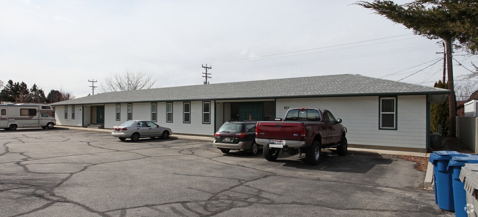 More Photos Of 813-827 S La Cassia Dr, Boise Office For Lease