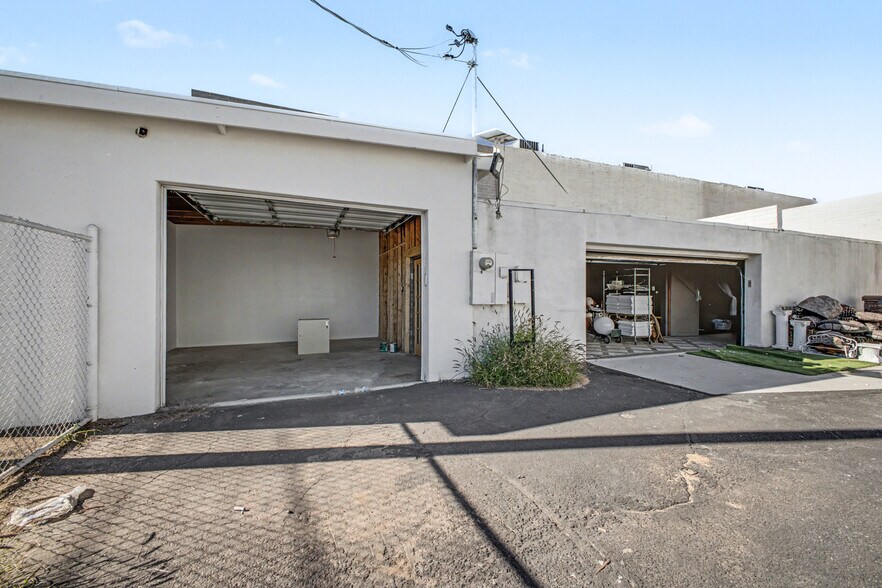 More Photos Of 1809 E Indian School Rd, Phoenix Storefront Retail Office For Lease