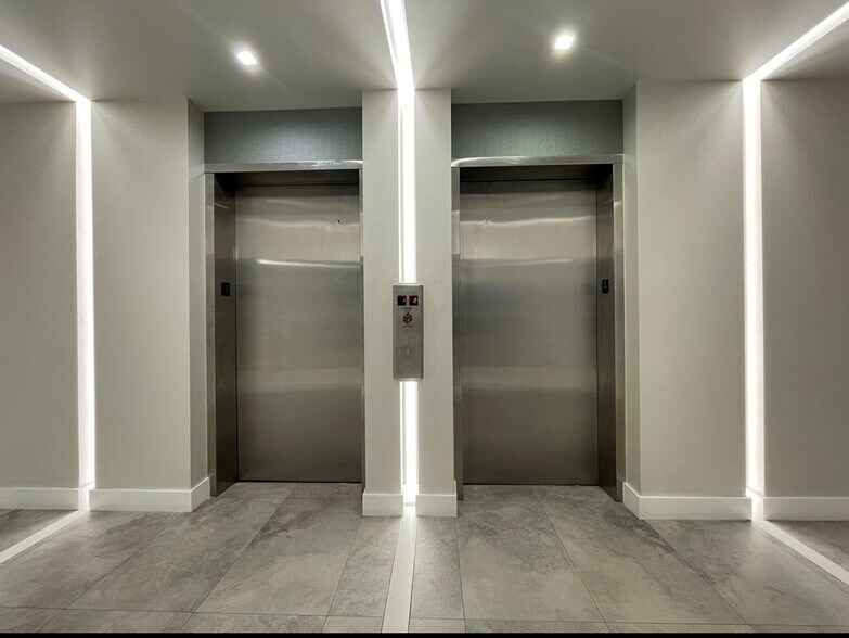 More Photos Of 4651 Sheridan St, Hollywood Medical For Sale