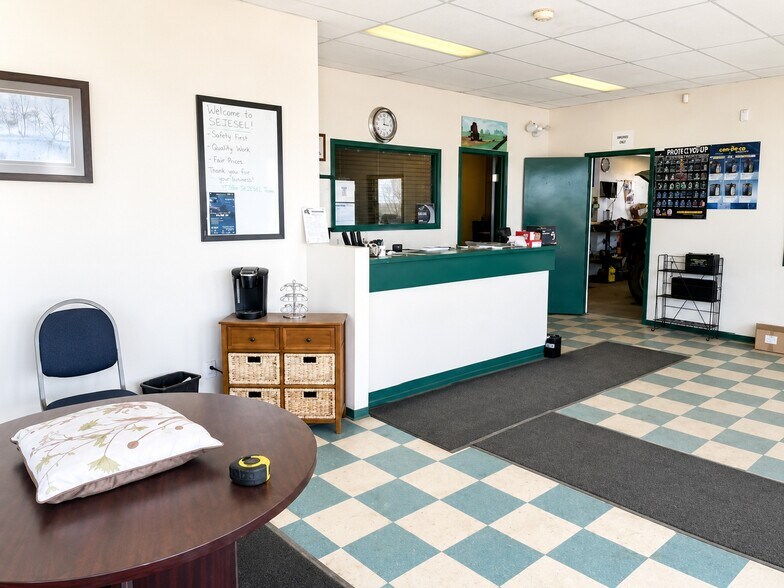 More Photos Of 5003 50 St, Mundare Industrial For Sale