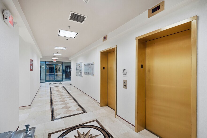 More Photos Of 5440 W Sahara Ave, Las Vegas Medical For Lease