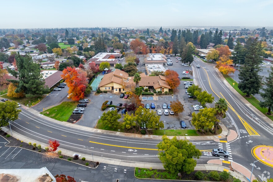 More Photos Of 9755 Lincoln Village Dr, Sacramento Medical For Lease