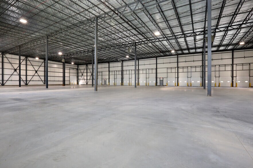 More Photos Of 75 Fruit St, Bridgewater Warehouse For Lease