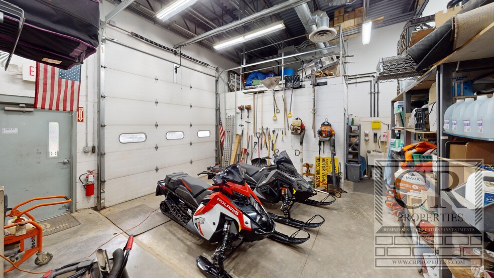 More Photos Of 1680 Route 9G, Hyde Park Freestanding For Sale