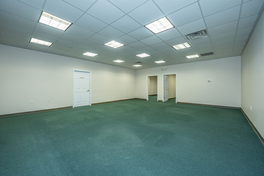 More Photos Of 901 Old Trolley Rd, Summerville Medical For Lease