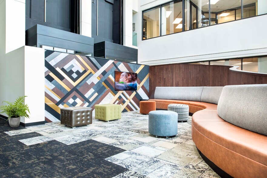 More Photos Of 8720 Castle Creek Pky, Indianapolis Unknown For Lease