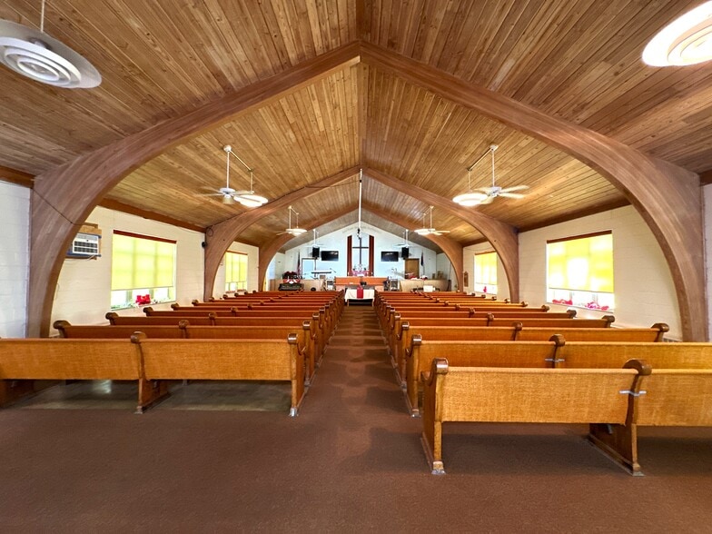 More Photos Of 1496 Swinger Dr, Dayton Religious Facility For Sale