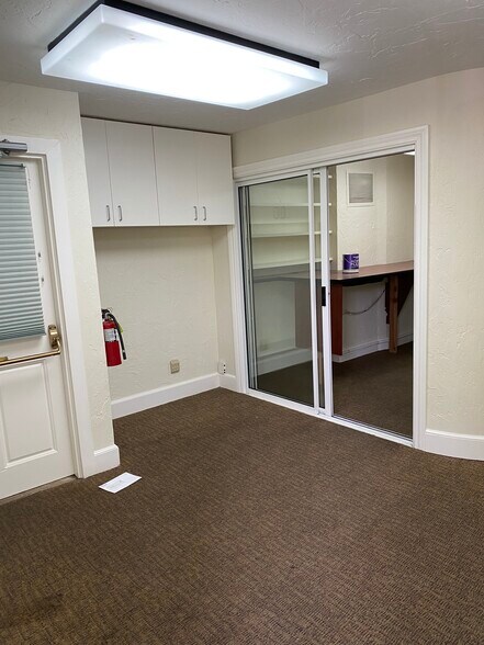 More Photos Of 6232 La Salle Ave, Oakland Office For Lease