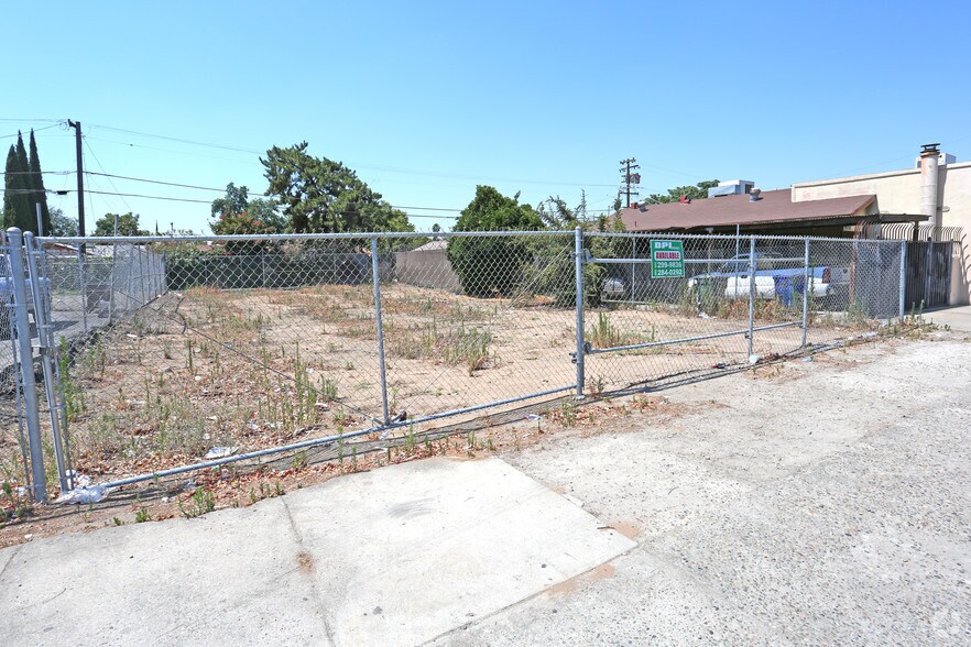 Primary Photo Of 4736 E Kings Canyon Rd, Fresno Land For Sale