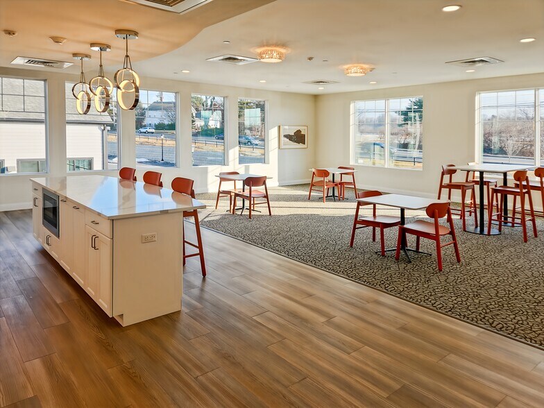 More Photos Of 1274 Osgood St, North Andover Coworking Space